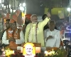 बिहार मिशन पर PM मोदी, पटना में रोड शो, स्वागत में उमड़ी भारी भीड़