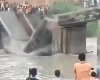 बिहार में 3 और पुल गिरे, 15 दिन में 9 पुलों ने ली जल समाधि