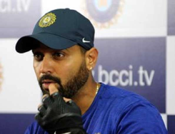India's Vijay misses Kingston test with injury, Rahul to open