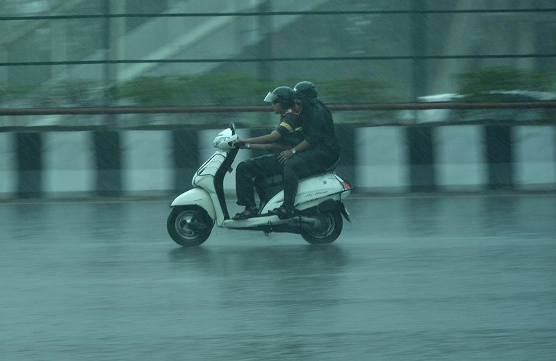 IMD predicts rainfall in North India, maximum temp to fall by 4-5 degrees