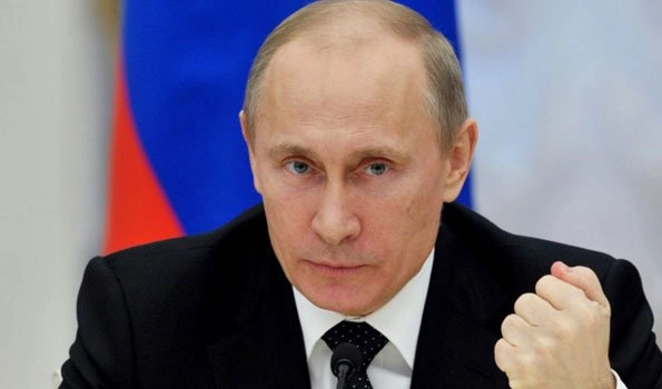 Ukraine: Putin claims control of Mariupol