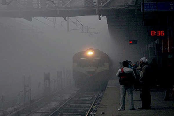Fog affects train services in national capital, minimum settles at 8 deg C
