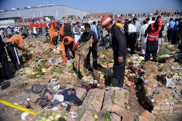 Blast kills at least 21 in Pakistan vegetable market, says official