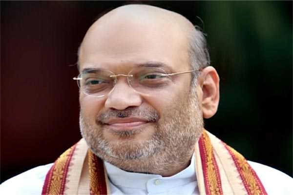 Cong has outsourced its leadership in Gujarat: Shah