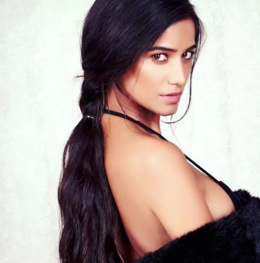 Pornography case: SC grants protection from arrest to Poonam Pandey