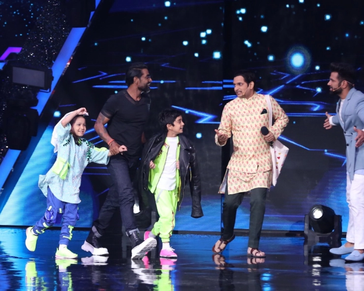 On seeing the talent of contestants, Remo D’Souza proposes a battle between Florina and Sanchit on Super Dancer - Chapter 4