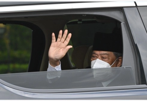 Malaysia: PM Muhyiddin Yassin resigns after just 17 months in office