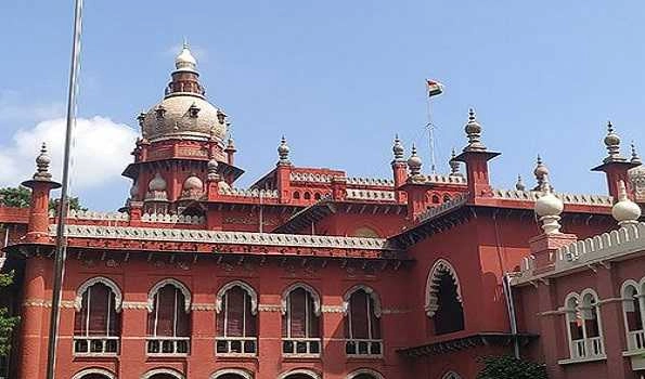 Slap criminal cases against those illegally extracting water: Madras HC
