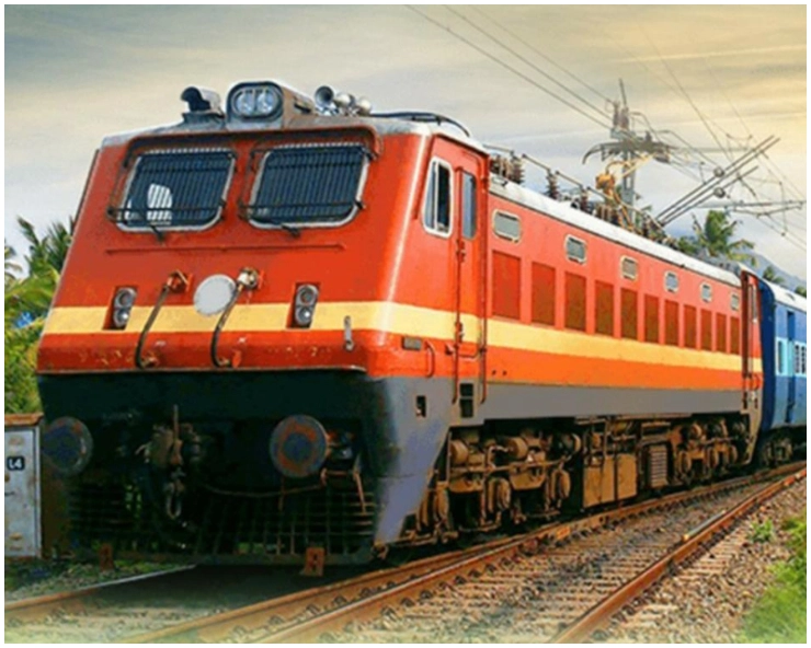 Delhi-bound Rajdhani Express hits cement pillar in Gujarat