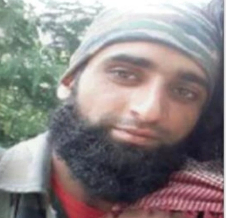 JeM commander, Pak militant among 5 killed in Kashmir encounters