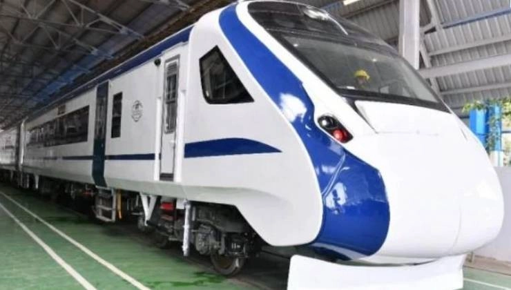 Vande Bharat train to sprint at unbelivable speed of 180 kmph