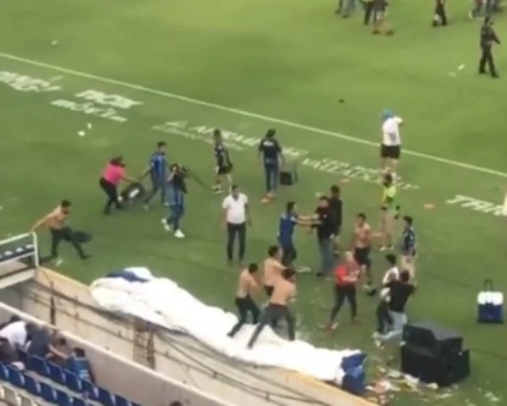 Mexico: Dozens injured in soccer game brawl