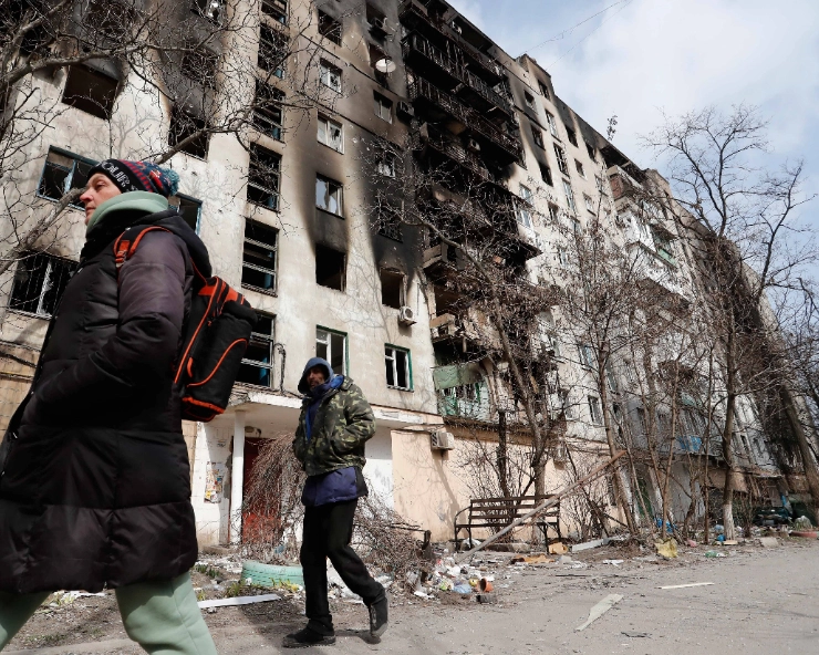 Ukraine seeks to evacuate thousands of civilians from Mariupol