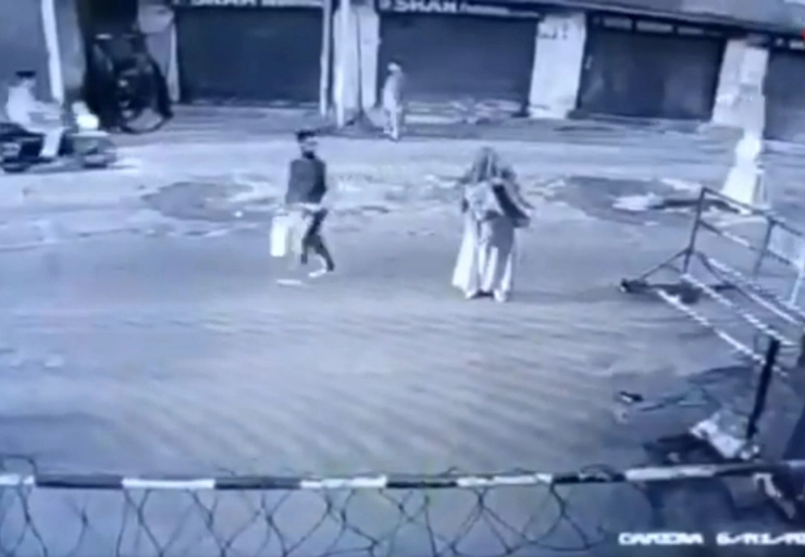 VIDEO: Police identifies burqa clad woman who hurled bomb at CRPF bunker in J&K