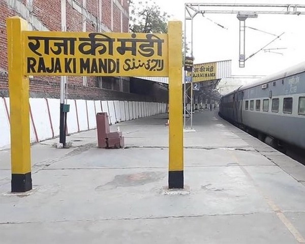 WATCH- Muslims join Hindus to protest demolition of 250-yr-old temple in Agra’s Raja Ki Mandi railway station
