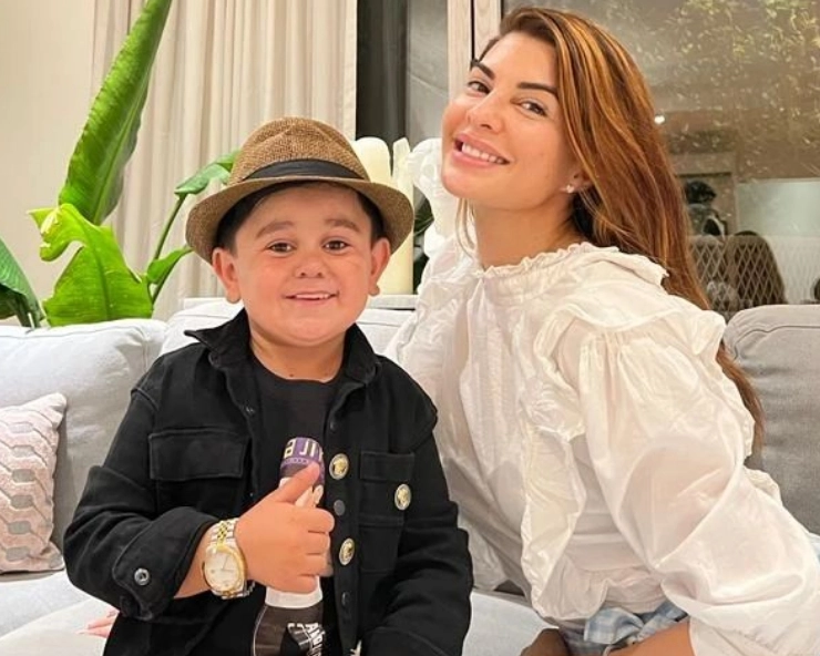 ‘A true natural beauty is my new BFF,’ says world smallest singer Abdu Roziq about Jacqueline Fernandez (PICS)