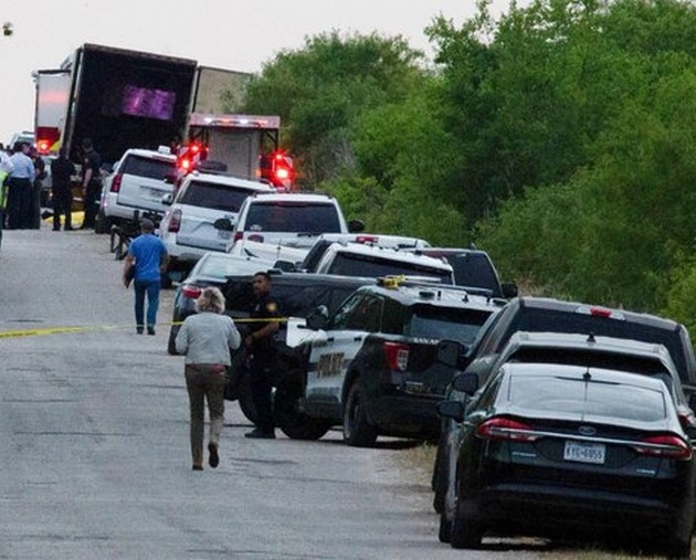 Texas: 46 migrants found dead inside truck, 16 others hospitalized (VIDEO)