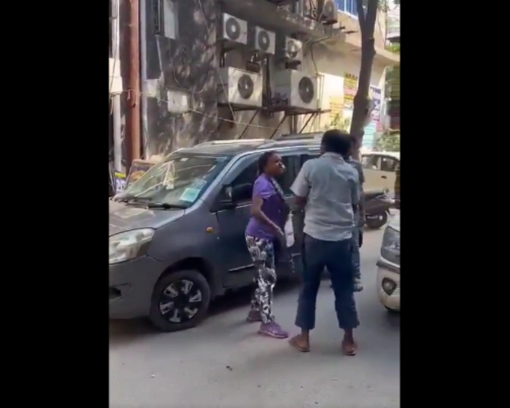 Noida woman abuses, slaps e-rickshaw driver 17 times in 90 seconds, VIDEO goes viral; arrested
