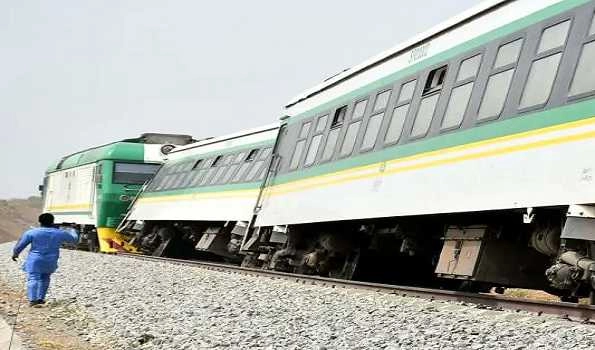 Nigeria: Gunmen abduct more than 30 in train station attack