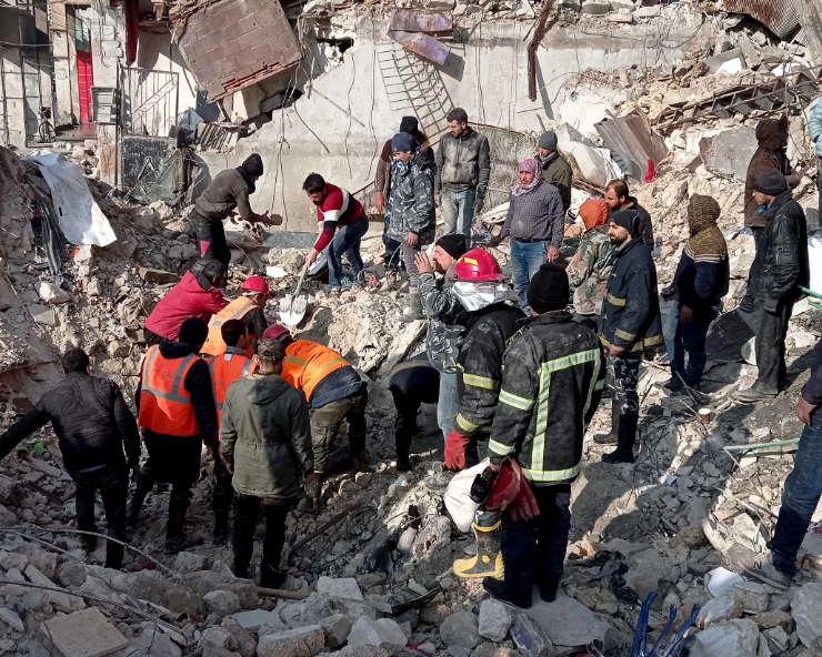 Earthquake victims in Syria: Politics first, aid second?