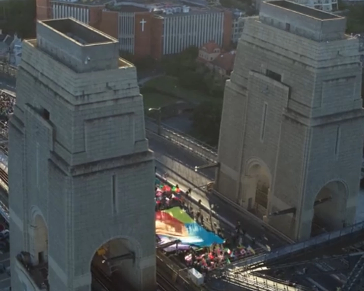 Football Unites World on iconic Sydney Harbour Bridge