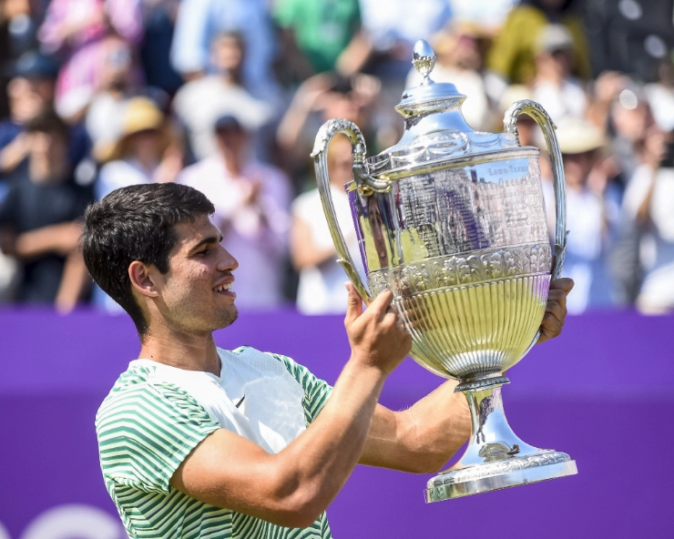 Carlos Alcaraz storms into Round-4 of Australian Open