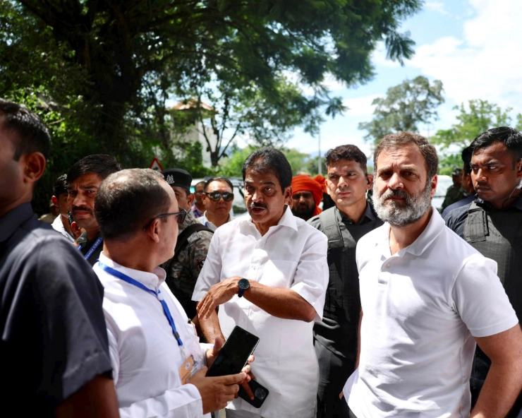 Rahul Gandhi’s convoy to meet affected people stopped, people protests in Manipur