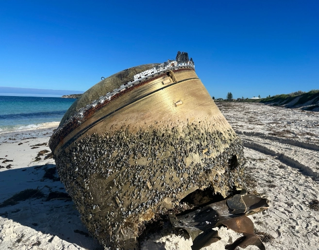 Mysterious object on Australian beach