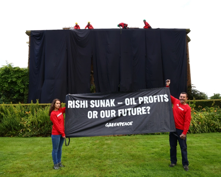 WATCH- Greenpeace oil protesters covers PM Rishi Sunak's house in black cloth