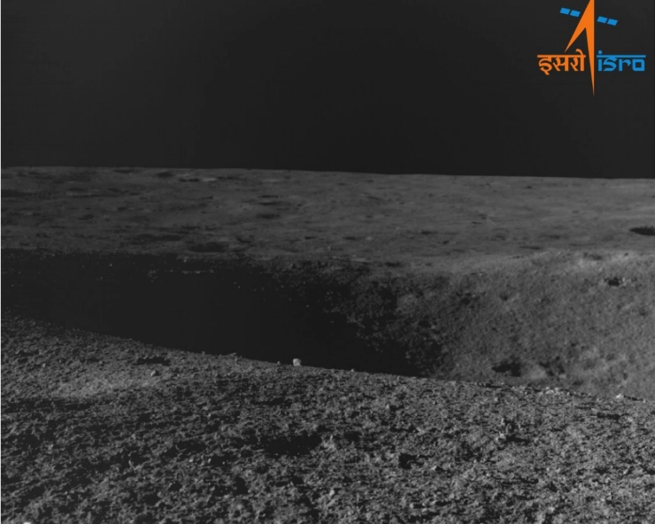 Chandrayaan-3 : Rover detects crater, retraces path, safely heading on new path - WATCH