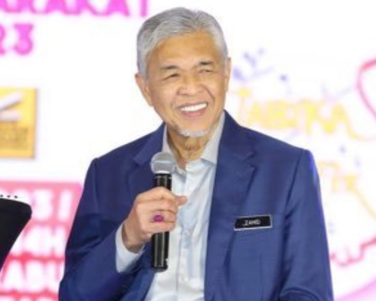 Malaysia: Corruption charges against deputy PM Ahmad Zahid Hamidi dropped