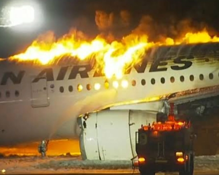 Japan: Plane catches fire at Tokyo's Haneda airport, 379 people evacuated