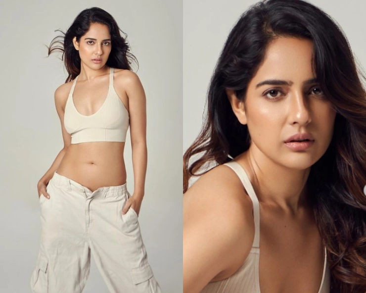 Malvi Malhotra's toned body pictures soar temperatures on the internet