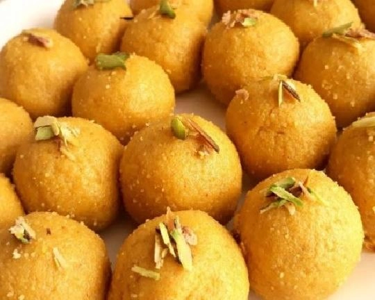 Madhya Pradesh: 5 lakh laddus from Mahakaleshwar temple to be sent to Ayodhya