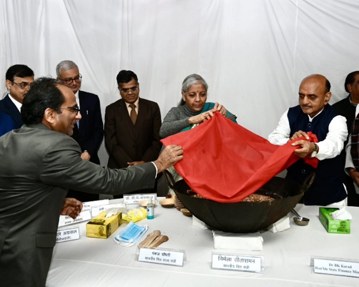 Govt holds customary halwa ceremony to mark final stage of budget preparation