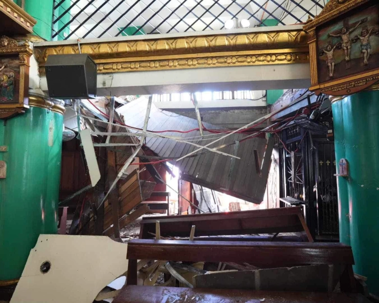 Philippines: 34 injured as 2nd floor of church collapses on Ash Wednesday