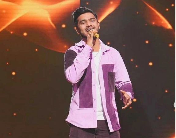 Kanpur's Vaibhav Gupta wins Indian Idol 14, takes home Rs 25 lakh prize money and new Maruti Brezza