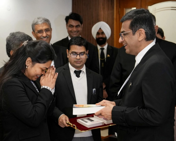 CJI Chandrachud felicitates Supreme Court Cook’s daughter for securing scholarship to study master's in law in  US