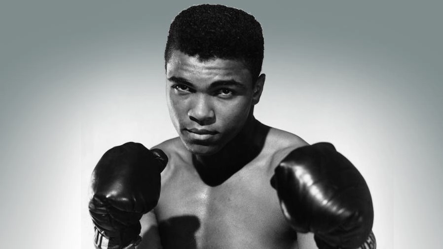 Muhammad Ali's 'Thrilla in Manila' trunks up for auction