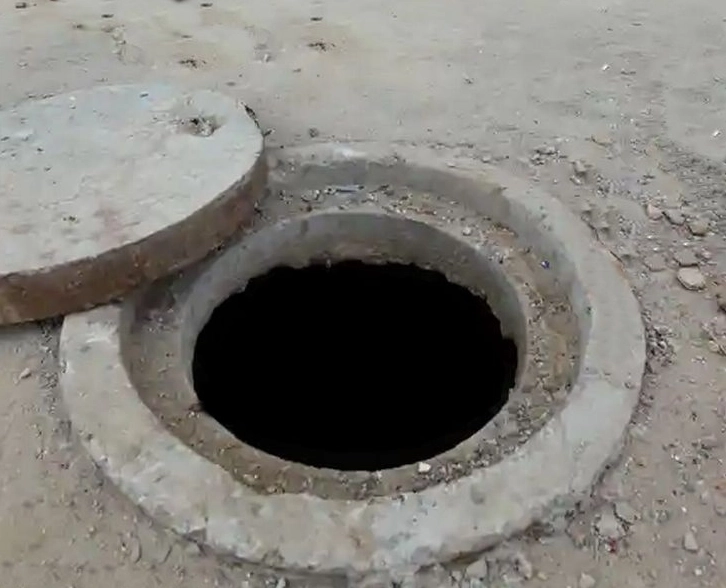2-year-old boy dies after falling into 12-feet deep manhole in Gurugram, NHRC seeks report