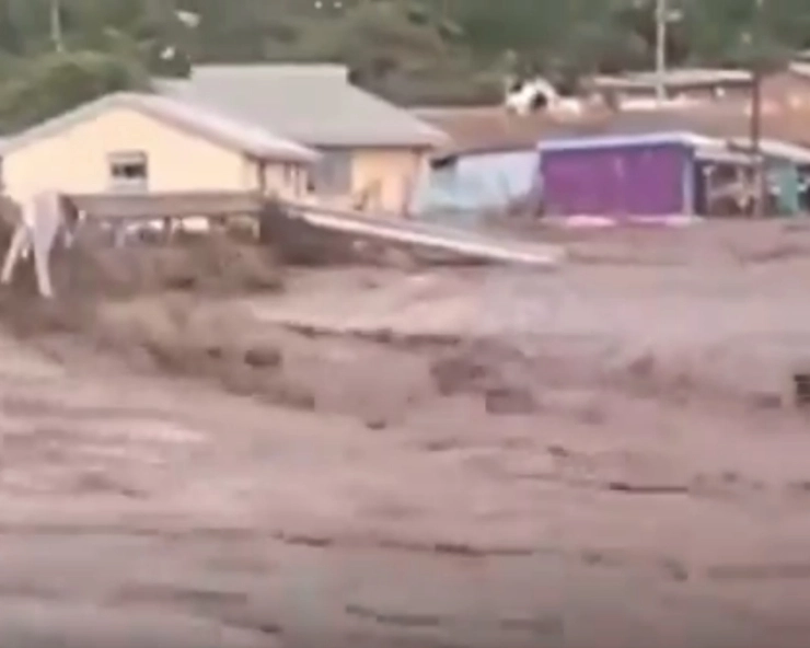 Kenya flooding leaves 42 dead after dam collapse (VIDEO)