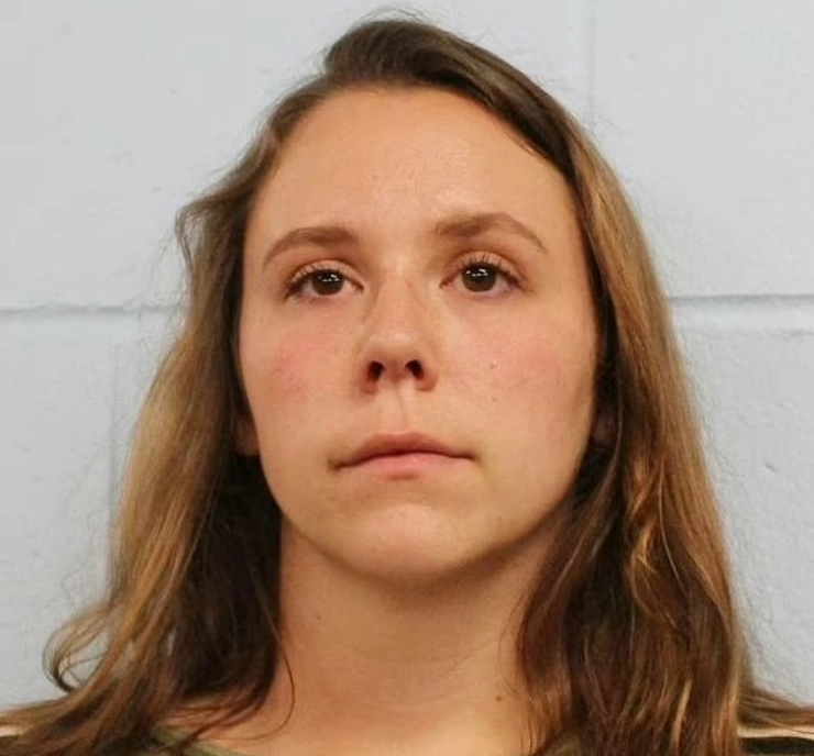 Teacher arrested for 'making out' with 5th grade student, says she enjoyed him touching her