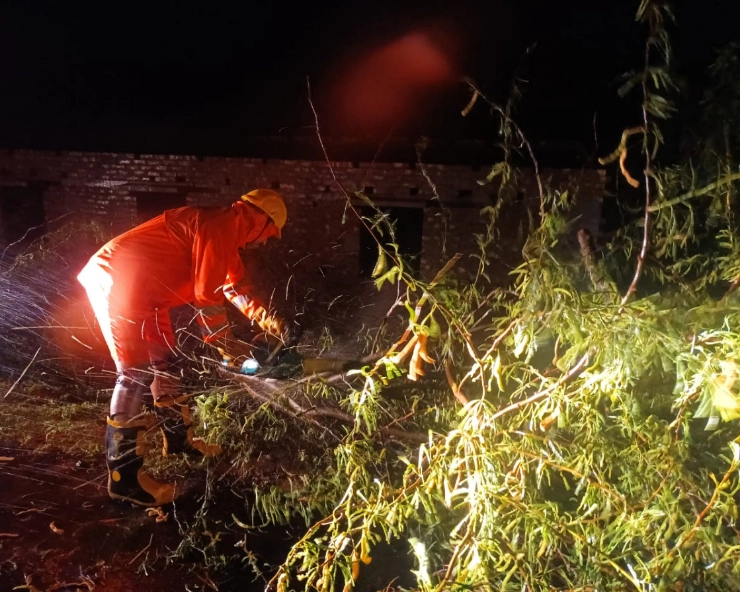 Cyclone Remal leaves 1 dead, disrupts public transport in Kolkata