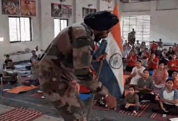 ON CAMERA: Retired soldier dancing with tricolour on patriotic song dies of heart attack in Indore