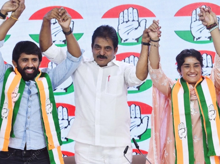 Wrestlers Vinesh Phogat, Bajrang Punia join Congress ahead of Haryana election