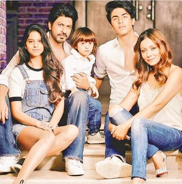 શુ તમે જોઈ છે શાહરૂખ ખાન અને તેના પરિવારની આ ફેમિલી ફોટો