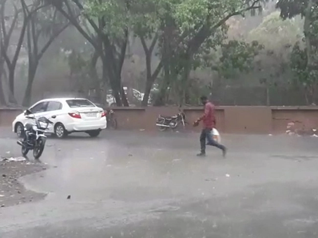तूफान का असर, सोमनाथ जिले में 6 इंच से ज्यादा बरसात - Cyclone Vayu impact, heavy rain in Somnath