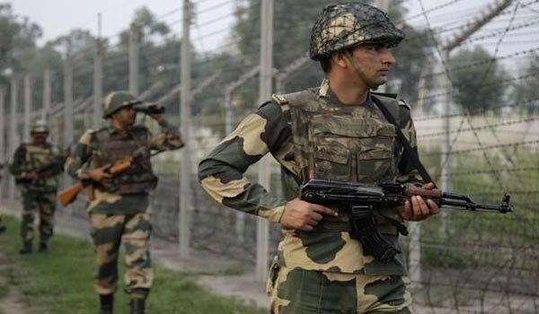 Kutch Border  Alert - સીમા સુરક્ષા દળને કચ્છની સરહદે ખાસ ઇનપુટ મળતા સઘન પેટ્રોલિંગ