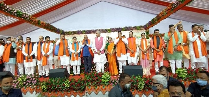 મતદારોનો વિશ્વાસ જીતવા સરકારના તમામ 24 મંત્રીઓ પ્રજાની વચ્ચે જશે, આવતીકાલથી ગુજરાત ખૂંદશે
