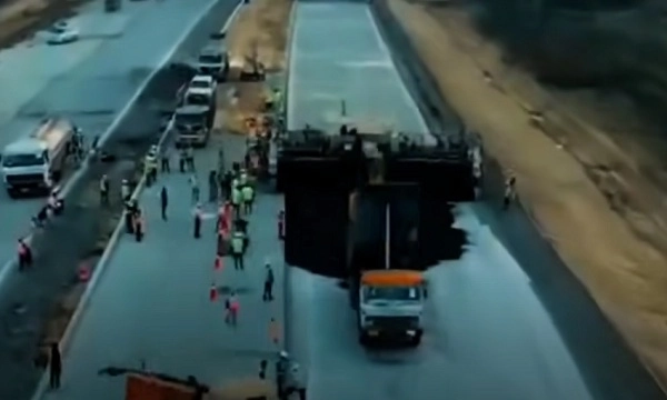 Vadodara-Mumbai expressway - એક દિવસમાં 1.28 કિલોમીટર રોડ બનાવવાનો વિશ્વ રેકોર્ડ